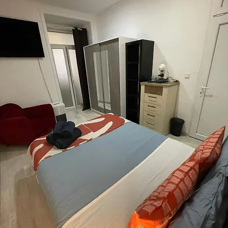 Estacao Metro Alameda House