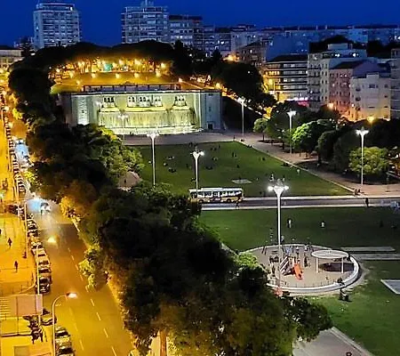 Estacao Metro Alameda House